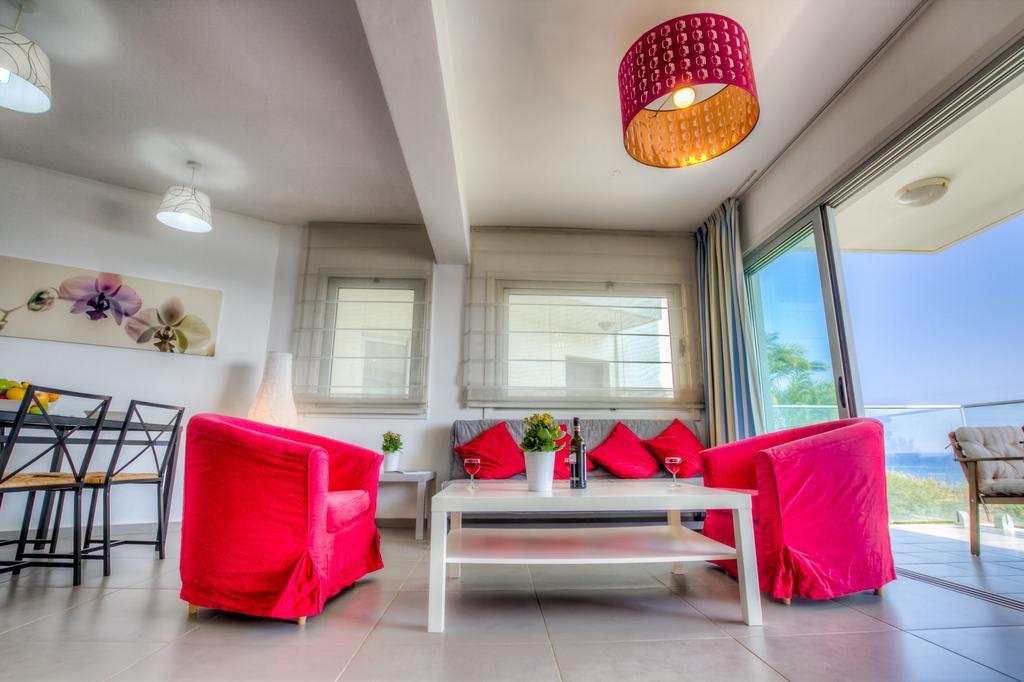 Beachfront Trident Πρωταράς Εξωτερικό φωτογραφία