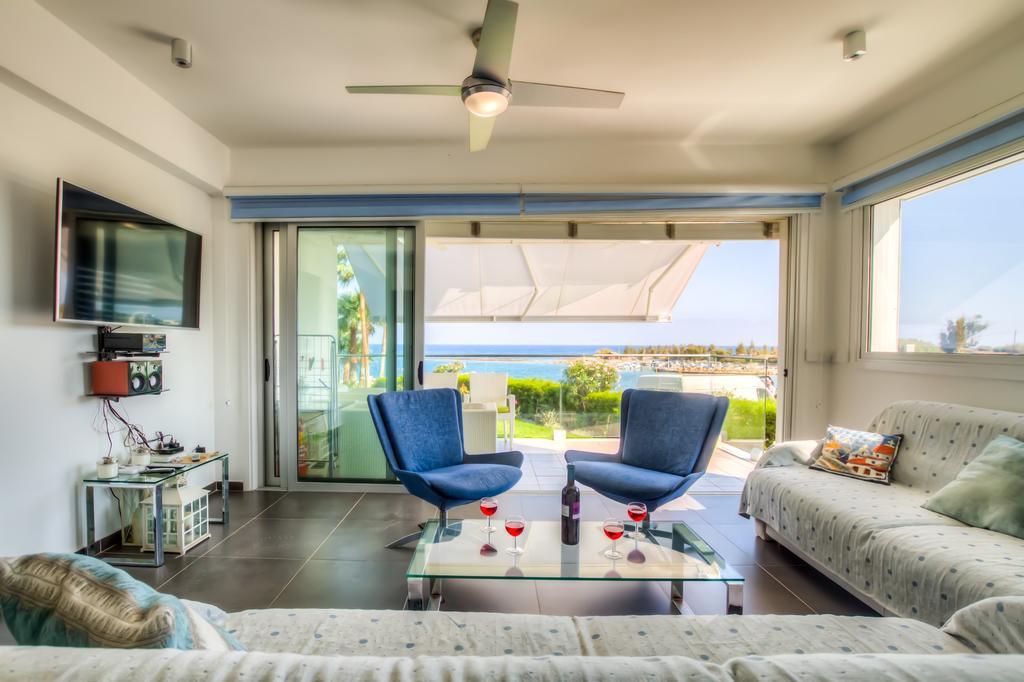 Beachfront Trident Πρωταράς Εξωτερικό φωτογραφία