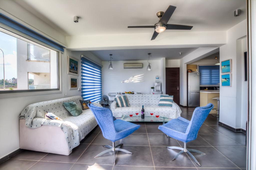 Beachfront Trident Πρωταράς Εξωτερικό φωτογραφία