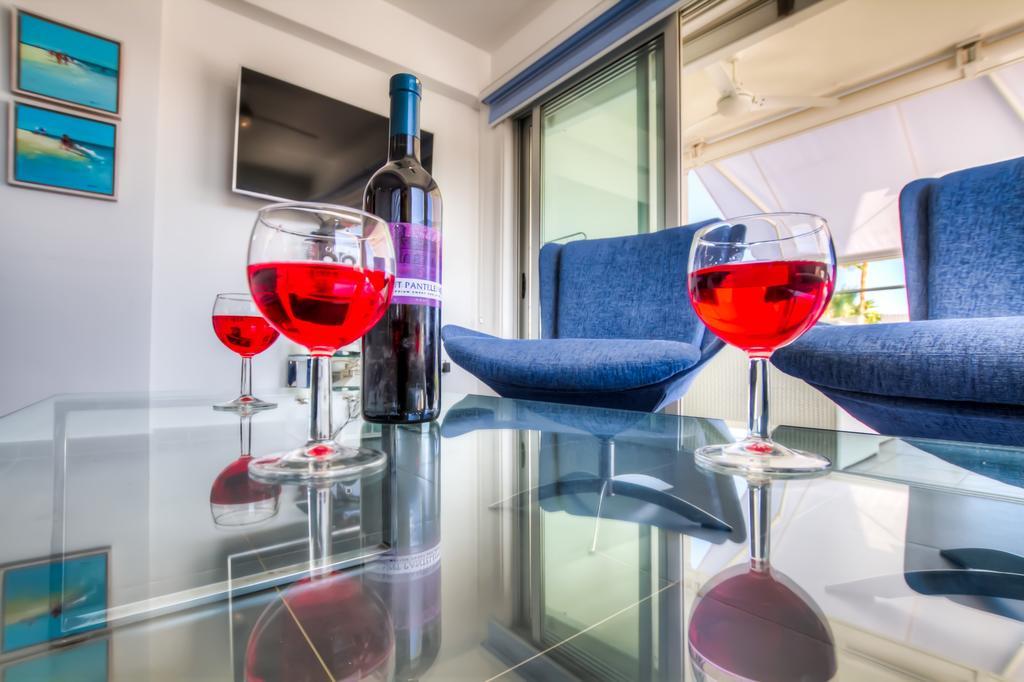 Beachfront Trident Πρωταράς Εξωτερικό φωτογραφία