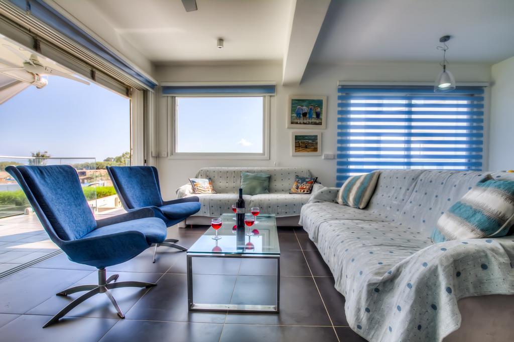 Beachfront Trident Πρωταράς Εξωτερικό φωτογραφία