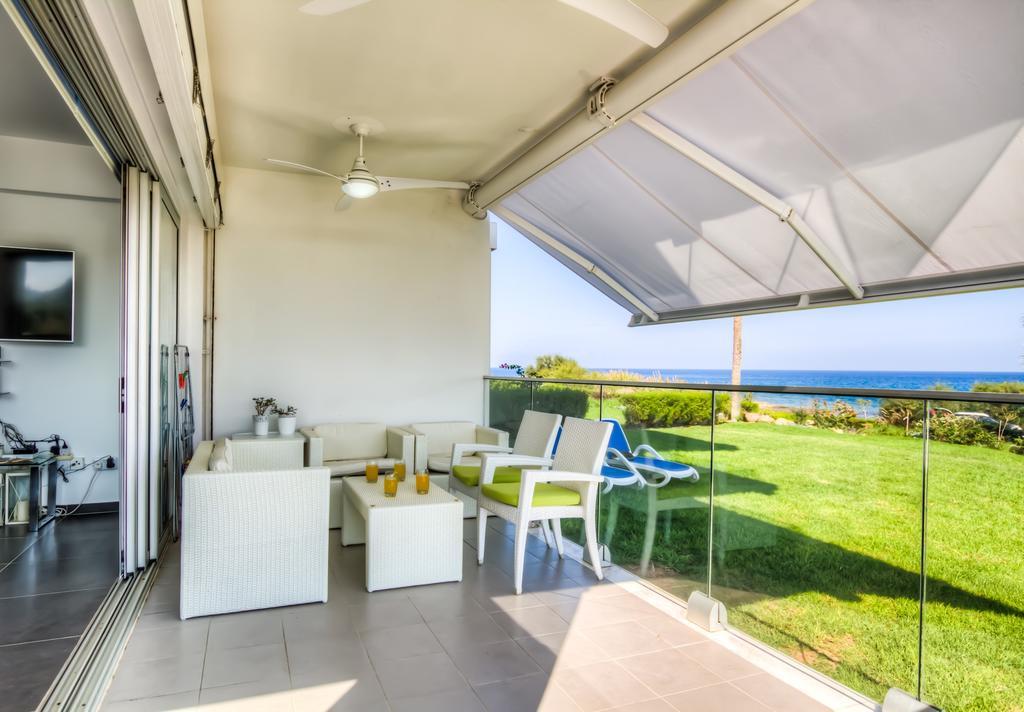Beachfront Trident Πρωταράς Εξωτερικό φωτογραφία