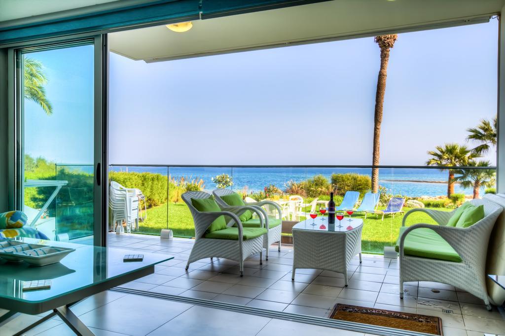 Beachfront Trident Πρωταράς Εξωτερικό φωτογραφία
